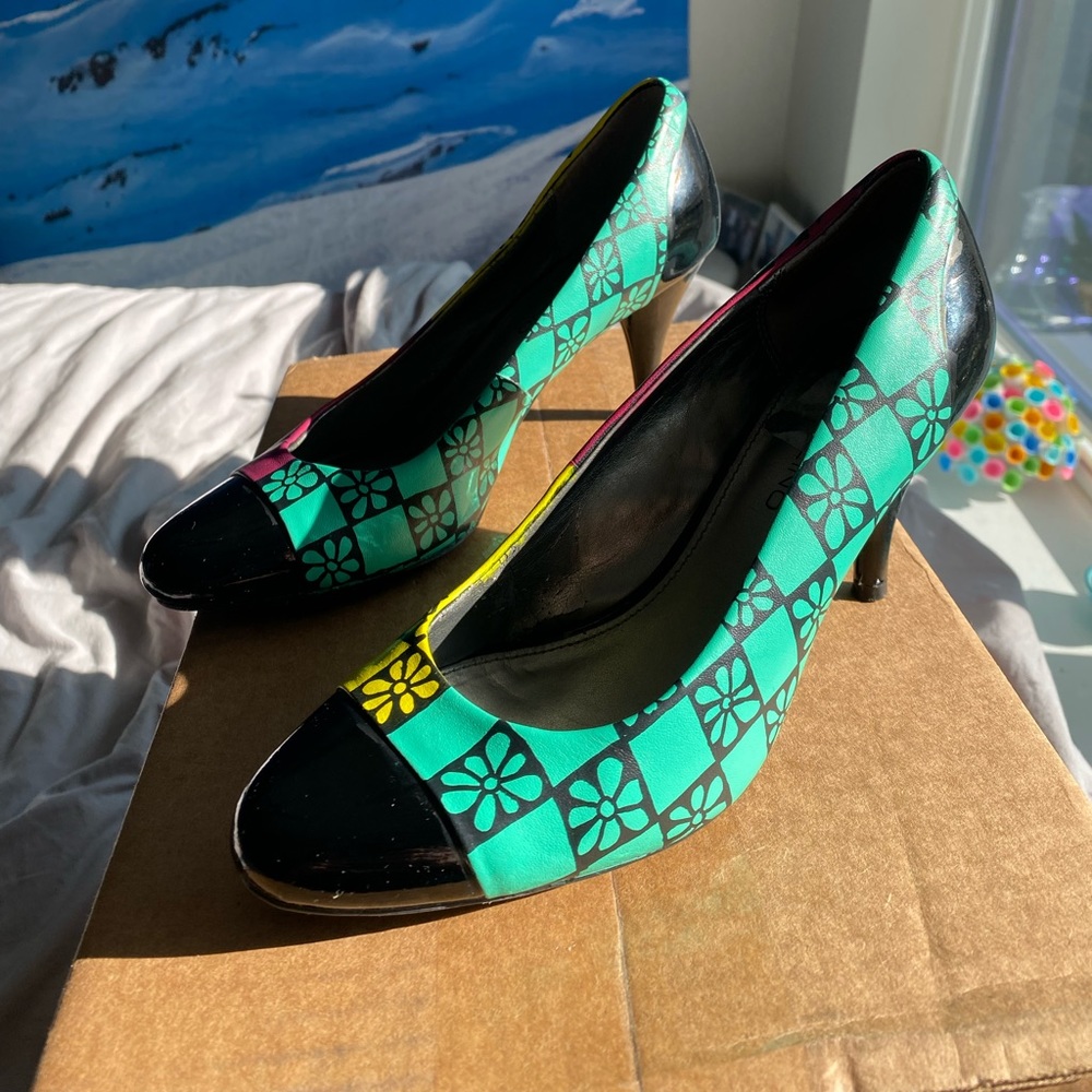 Colorful heels for everyday, Bandolino pumps.